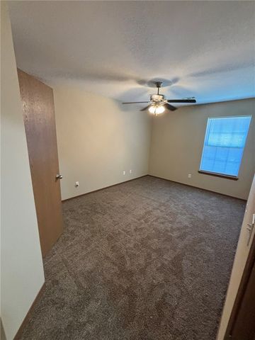 1202 SW Quartz Avenue 1, Bentonville, AR 72712