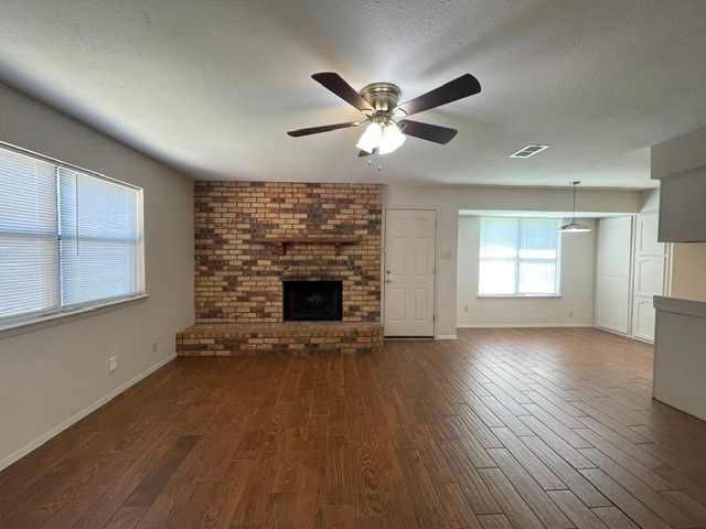 7536 Meadowlark Lane N, Watauga, TX 76148