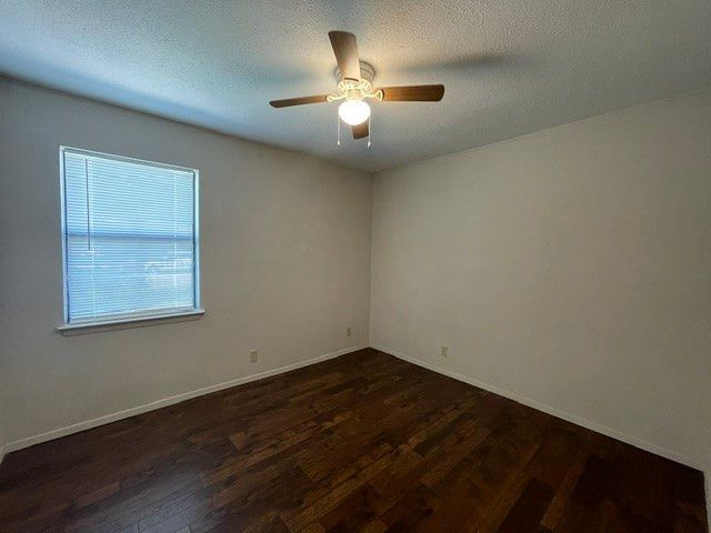 7536 Meadowlark Lane N, Watauga, TX 76148