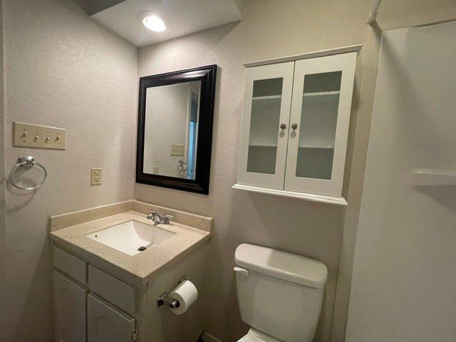 7536 Meadowlark Lane N, Watauga, TX 76148