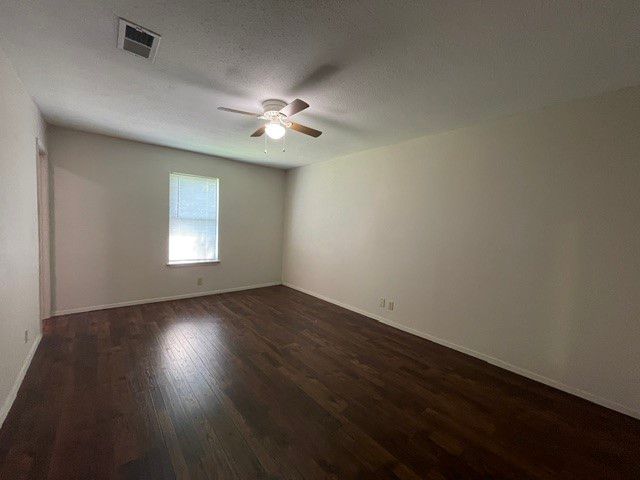 7536 Meadowlark Lane N, Watauga, TX 76148
