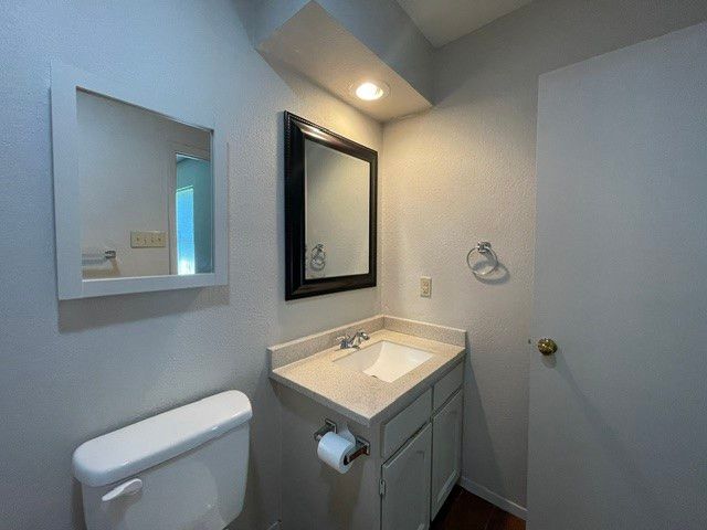 7536 Meadowlark Lane N, Watauga, TX 76148