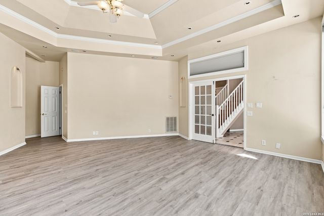 10011 Southwell Road, San Antonio, TX 78240