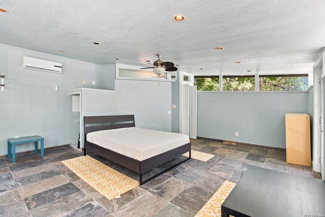 10011 Southwell Road, San Antonio, TX 78240