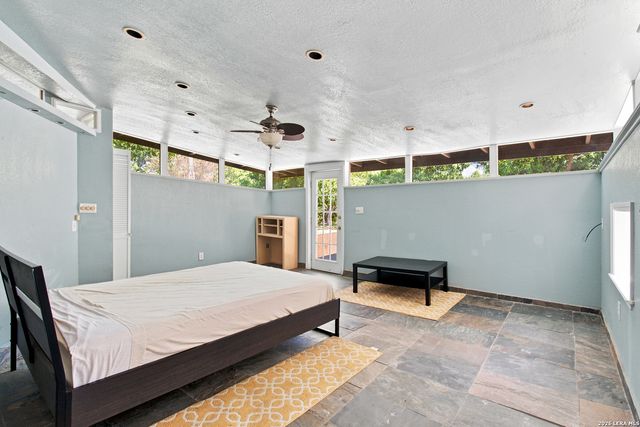 10011 Southwell Road, San Antonio, TX 78240
