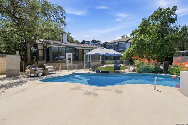 10011 Southwell Road, San Antonio, TX 78240