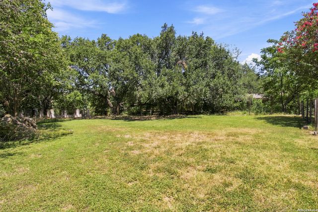 10011 Southwell Road, San Antonio, TX 78240