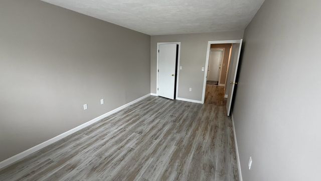 32 Bradford Street 17, Concord, MA 01742