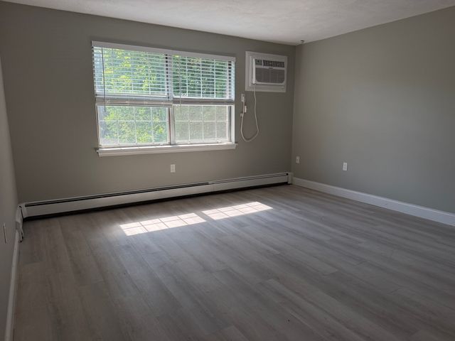 32 Bradford Street 17, Concord, MA 01742