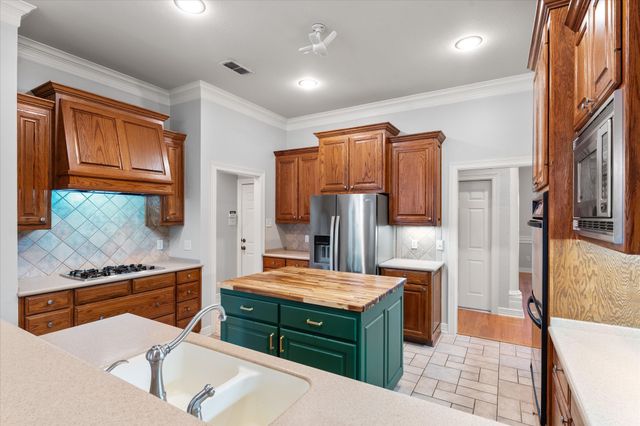 11240 Marsh Wren Circle, Flint, TX 75762
