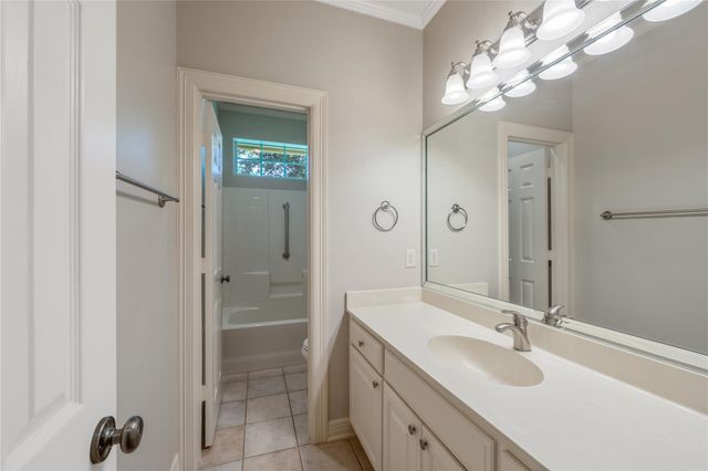 11240 Marsh Wren Circle, Flint, TX 75762