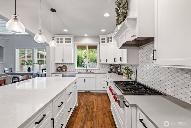 7018 100th Street E, Puyallup, WA 98373