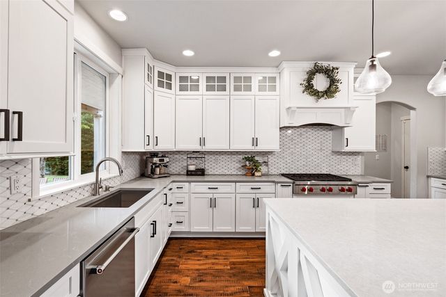 7018 100th Street E, Puyallup, WA 98373