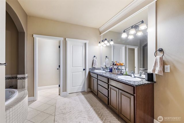 7018 100th Street E, Puyallup, WA 98373
