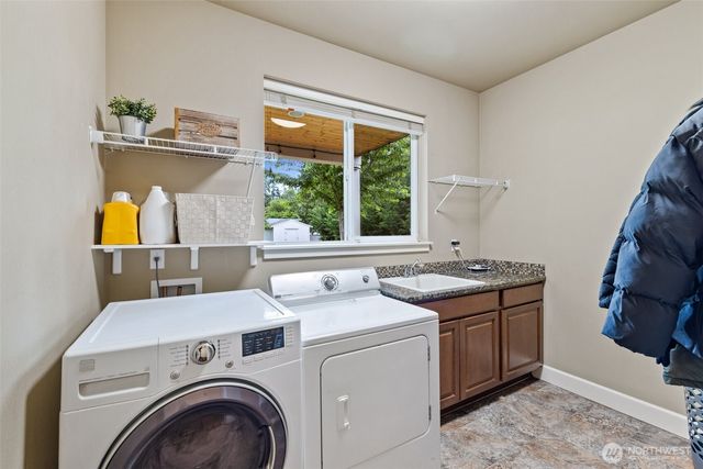 7018 100th Street E, Puyallup, WA 98373