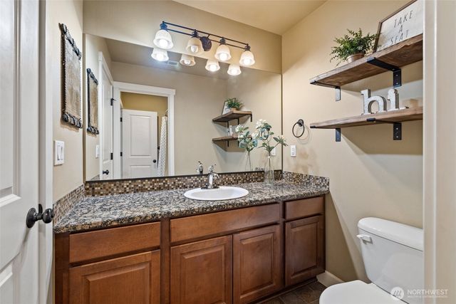 7018 100th Street E, Puyallup, WA 98373