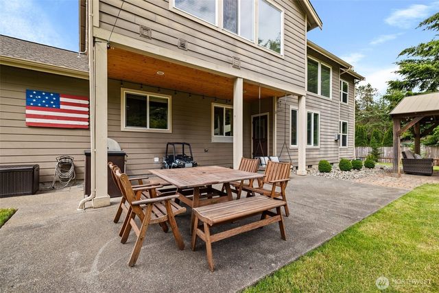 7018 100th Street E, Puyallup, WA 98373