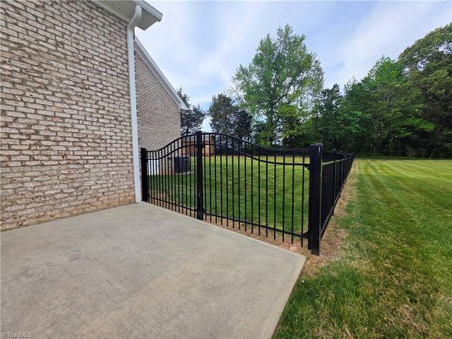 121 Ebert Farm Road, Lexington, NC 27295