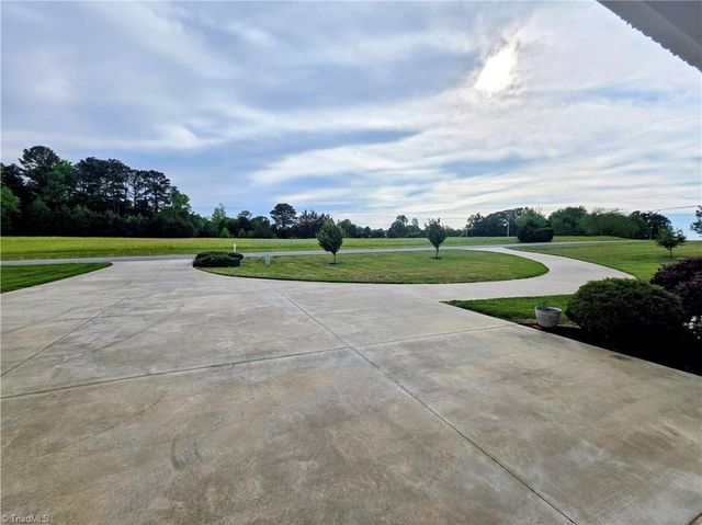 121 Ebert Farm Road, Lexington, NC 27295