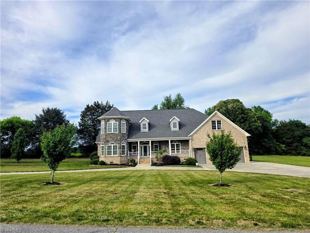 121 Ebert Farm Road, Lexington, NC 27295