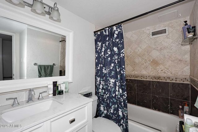 207 W CLARENDON Avenue A2, Phoenix, AZ 85013