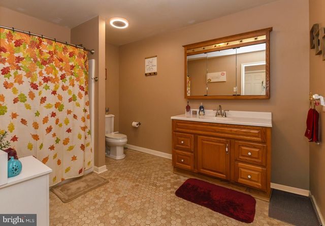 1433 TRISTRAM CIR, Mantua, NJ 08051