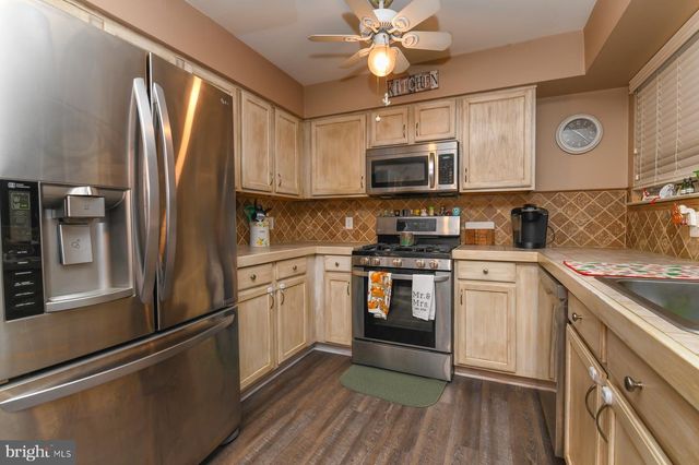 1433 TRISTRAM CIR, Mantua, NJ 08051