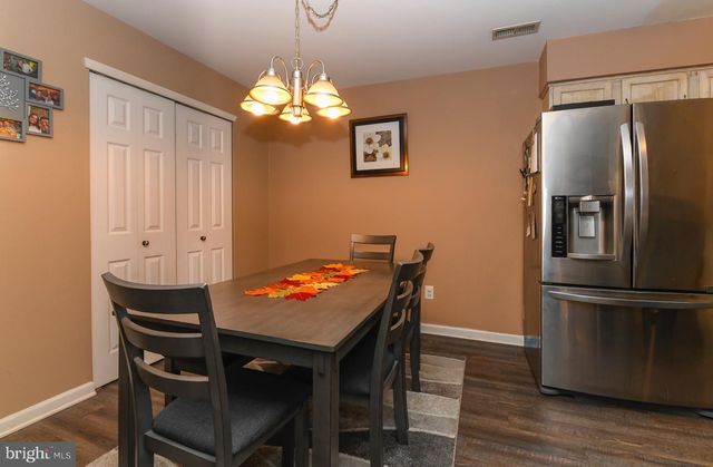 1433 TRISTRAM CIR, Mantua, NJ 08051