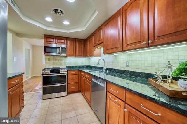 253 WILLOW TER, Sterling, VA 20164