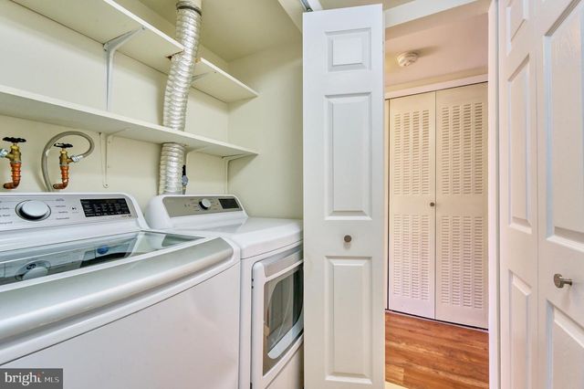 253 WILLOW TER, Sterling, VA 20164