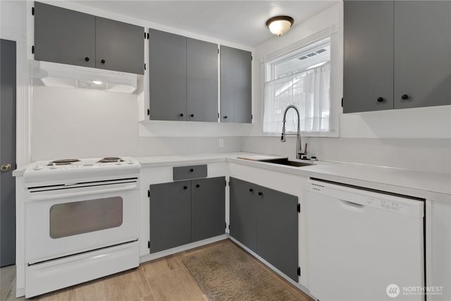 2509 College Street SE, Lacey, WA 98503