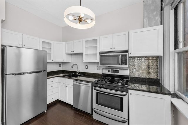 261 Beacon St 21, Boston, MA 02116