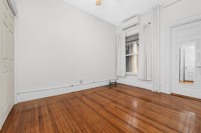 261 Beacon St 21, Boston, MA 02116