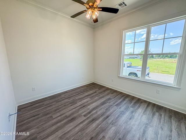 224 Trail Pointe Drive, Scott, LA 70583
