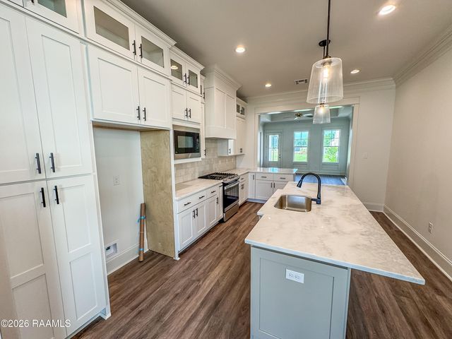 224 Trail Pointe Drive, Scott, LA 70583