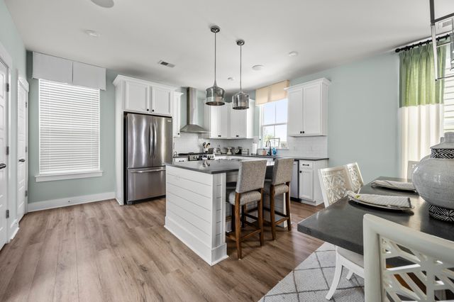 1663 Indy Drive, North Charleston, SC 29405