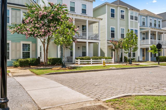 1663 Indy Drive, North Charleston, SC 29405