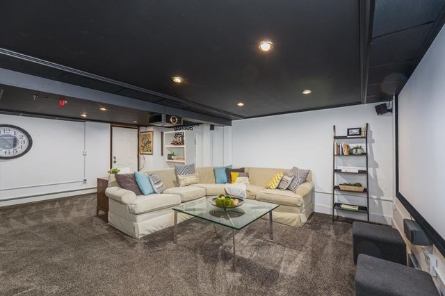 71 Mountain View Drive, Peterborough, NH 03458