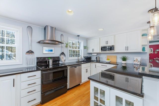 71 Mountain View Drive, Peterborough, NH 03458