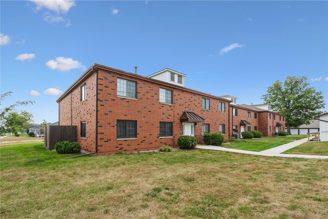 4571 Maureen Drive SE 43, Cedar Rapids, IA 52403