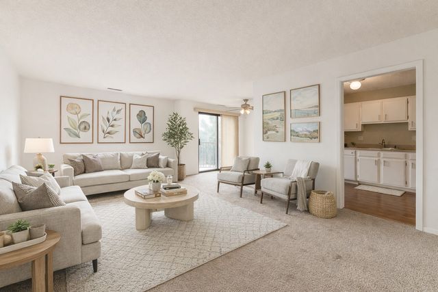 4571 Maureen Drive SE 43, Cedar Rapids, IA 52403