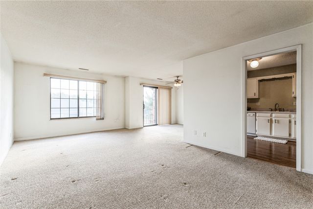 4571 Maureen Drive SE 43, Cedar Rapids, IA 52403