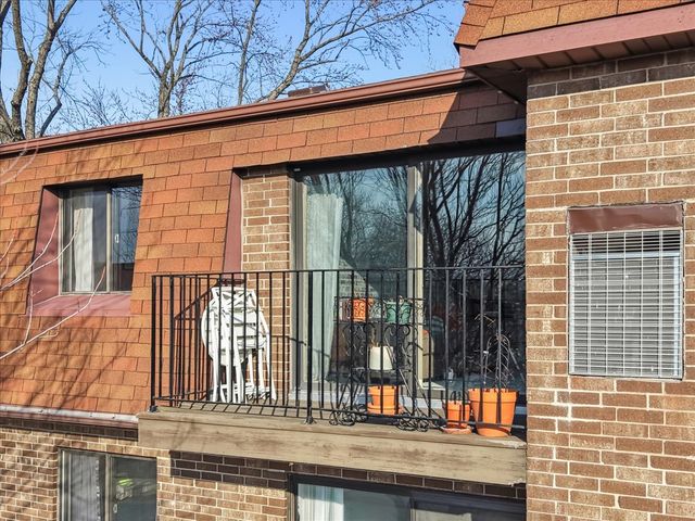 113 W Brandon Court E31, Palatine, IL 60067