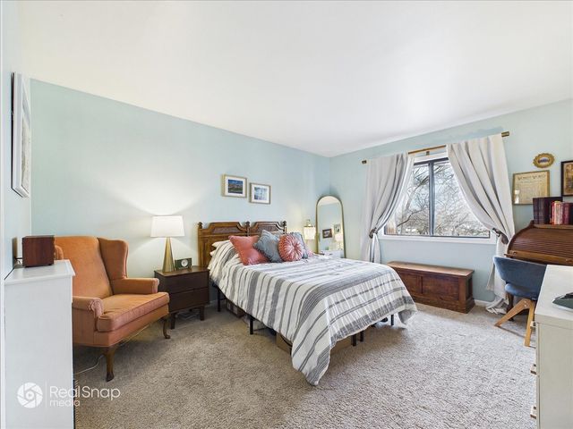 113 W Brandon Court E31, Palatine, IL 60067