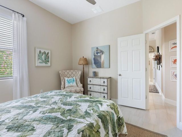 2582 Saint Lucia Circle, Vero Beach, FL 32967