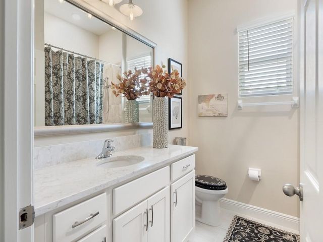 2582 Saint Lucia Circle, Vero Beach, FL 32967