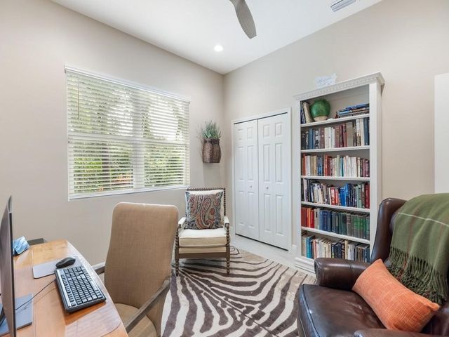 2582 Saint Lucia Circle, Vero Beach, FL 32967