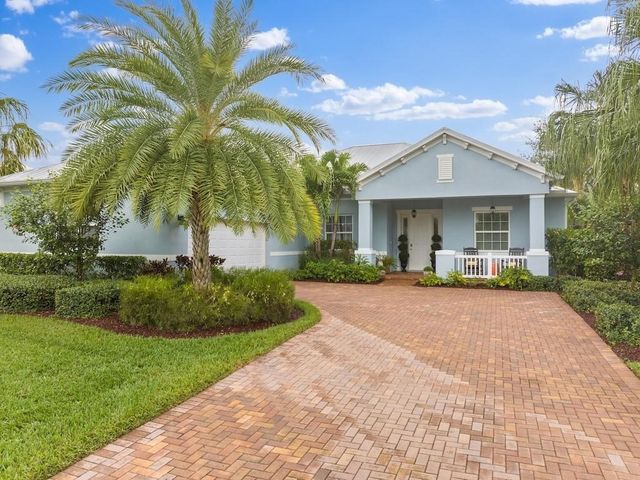 2582 Saint Lucia Circle, Vero Beach, FL 32967
