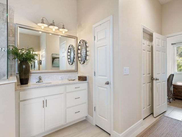 2582 Saint Lucia Circle, Vero Beach, FL 32967