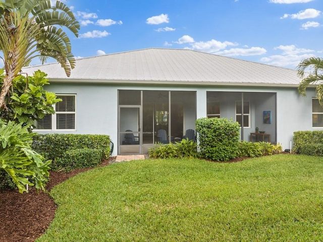 2582 Saint Lucia Circle, Vero Beach, FL 32967